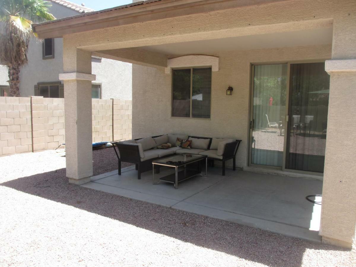 Art Gallery Vacation House Gilbert Exterior photo