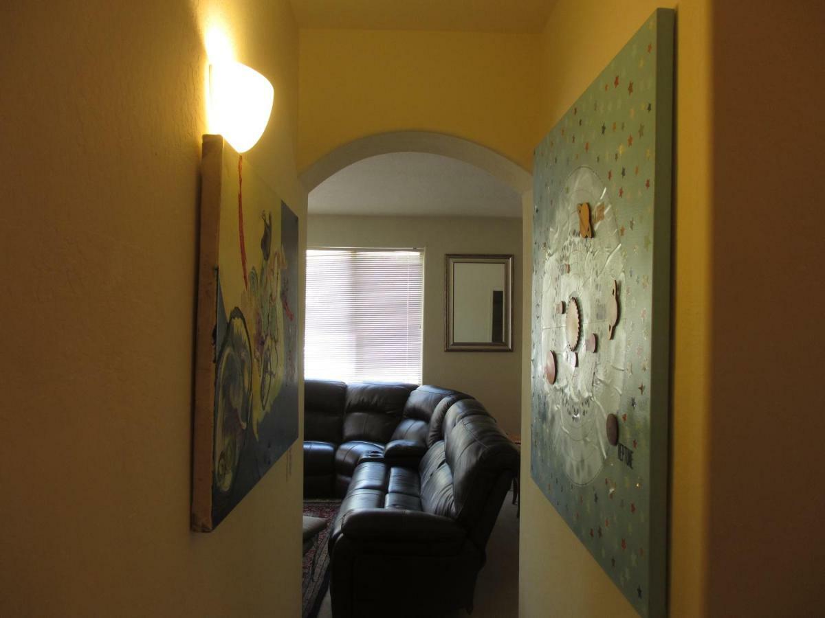 Art Gallery Vacation House Gilbert Exterior photo