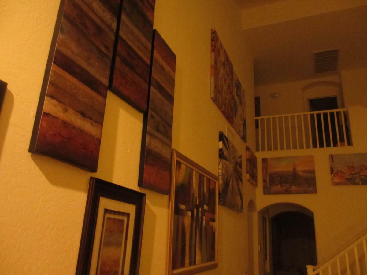 Art Gallery Vacation House Gilbert Exterior photo