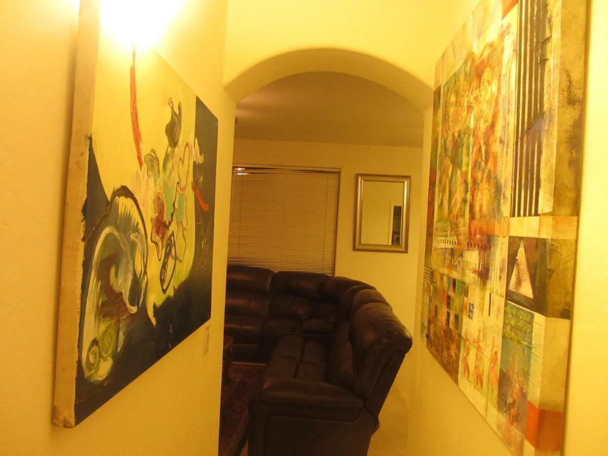 Art Gallery Vacation House Gilbert Exterior photo