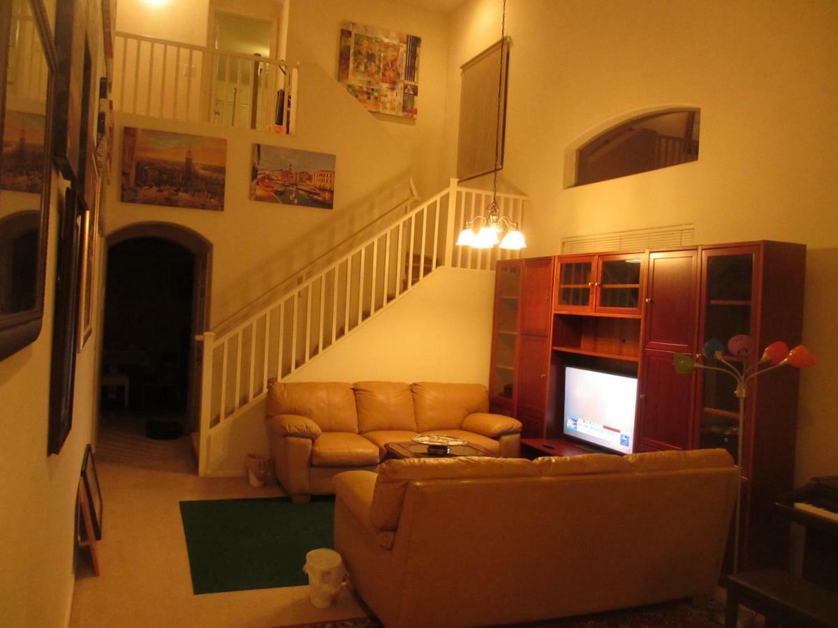 Art Gallery Vacation House Gilbert Exterior photo