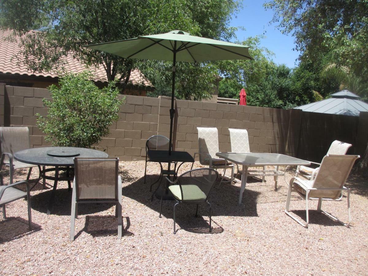 Art Gallery Vacation House Gilbert Exterior photo